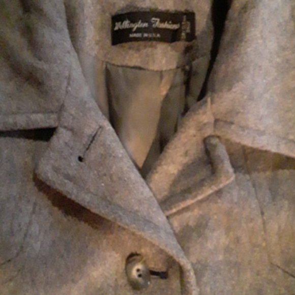 Coat - Picture 2 of 2